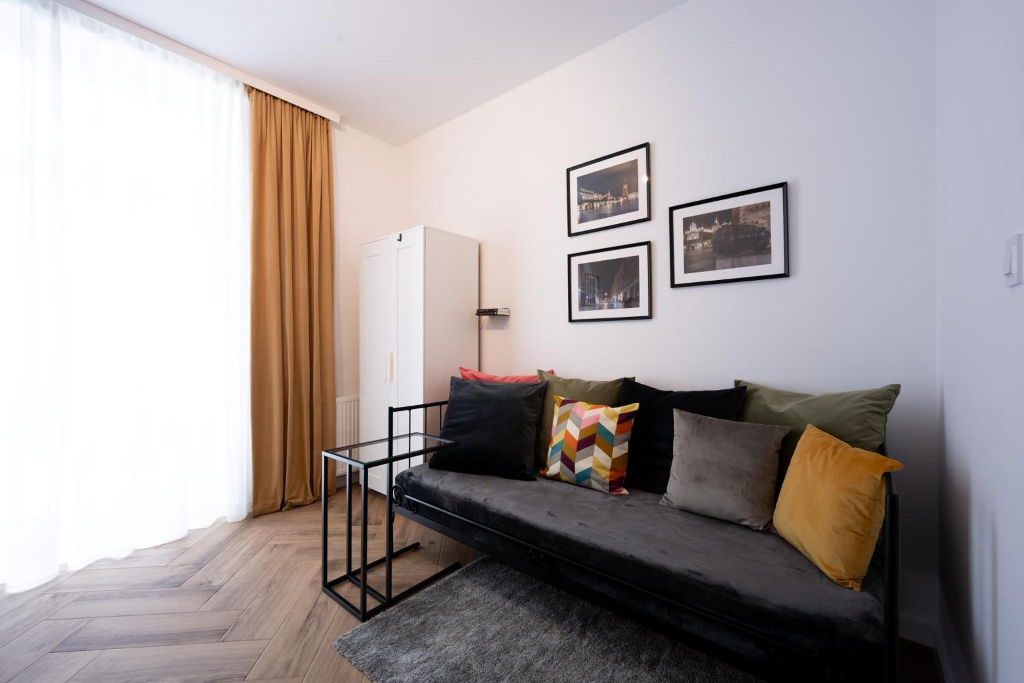 Native Apartments Pulaskiego 6 Красков Екстериор снимка