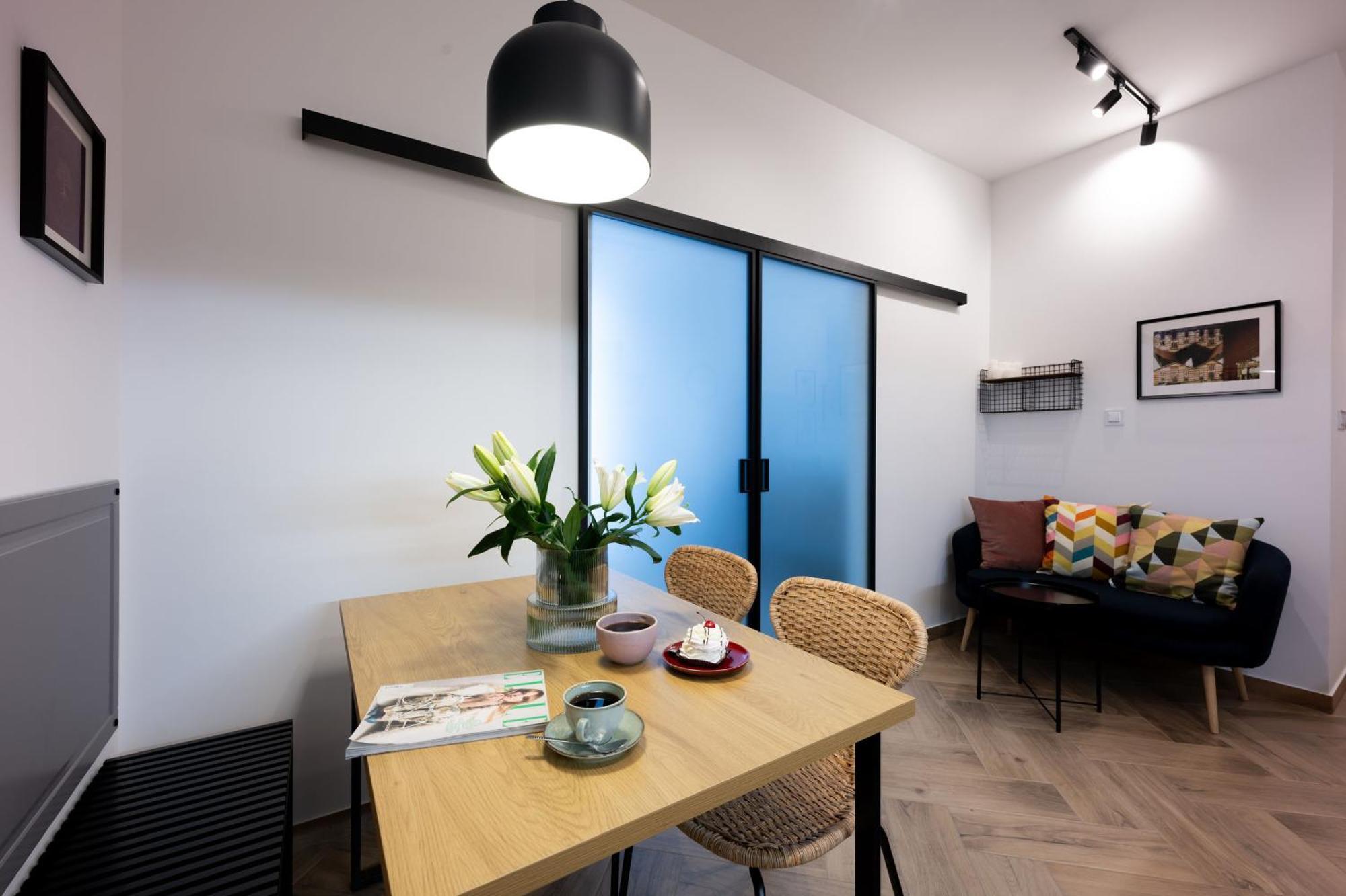 Native Apartments Pulaskiego 6 Красков Екстериор снимка
